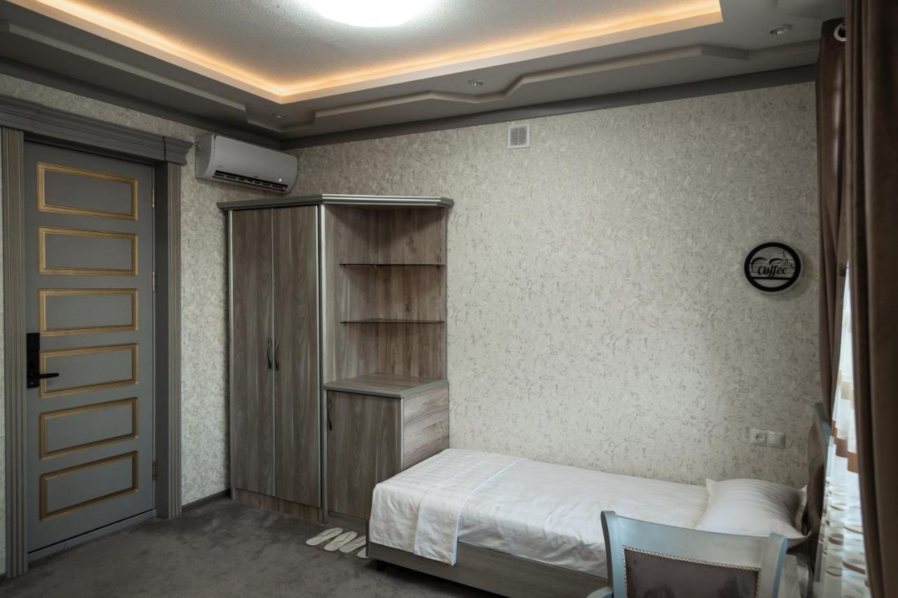 Diyor Hotel Marghilon Kültér fotó