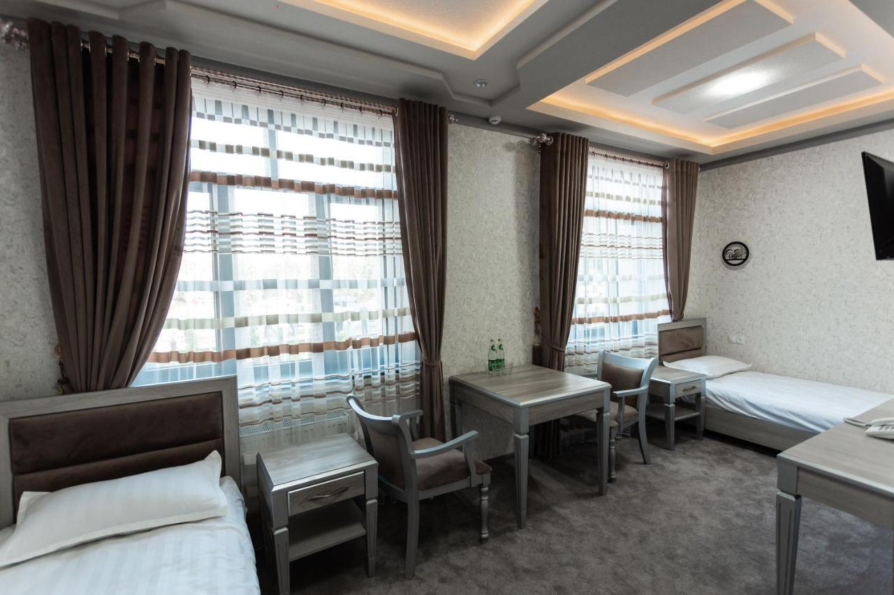 Diyor Hotel Marghilon Kültér fotó