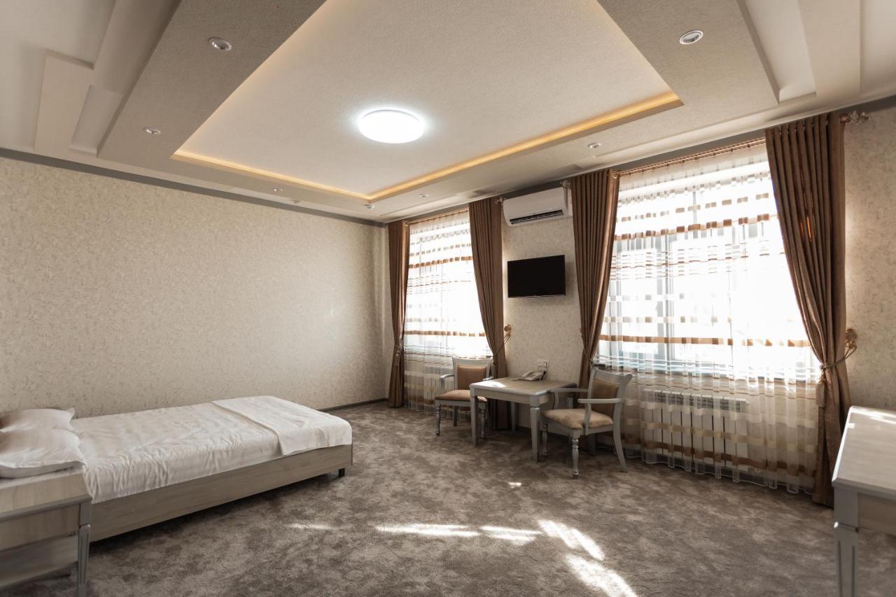 Diyor Hotel Marghilon Kültér fotó