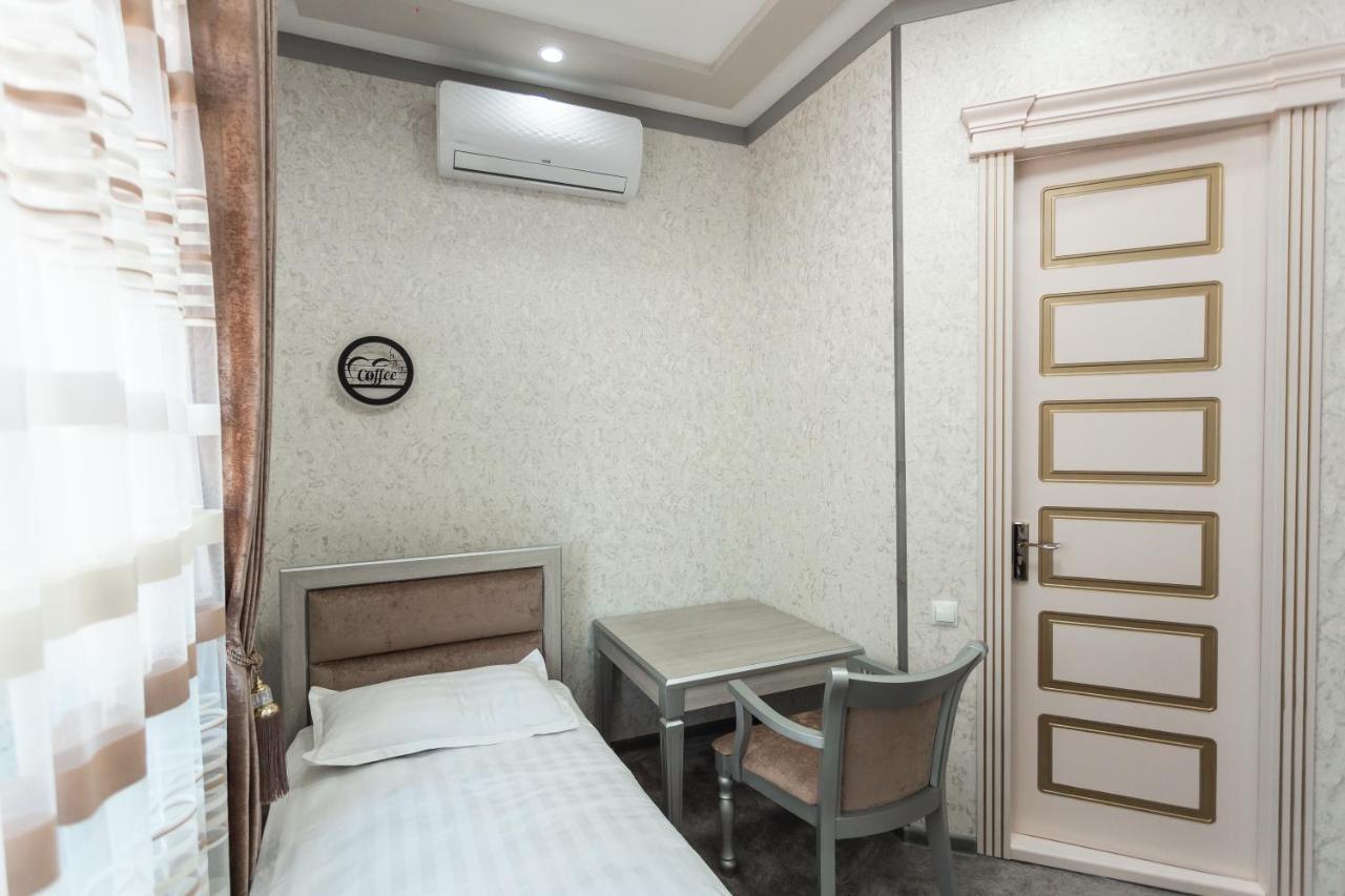 Diyor Hotel Marghilon Kültér fotó