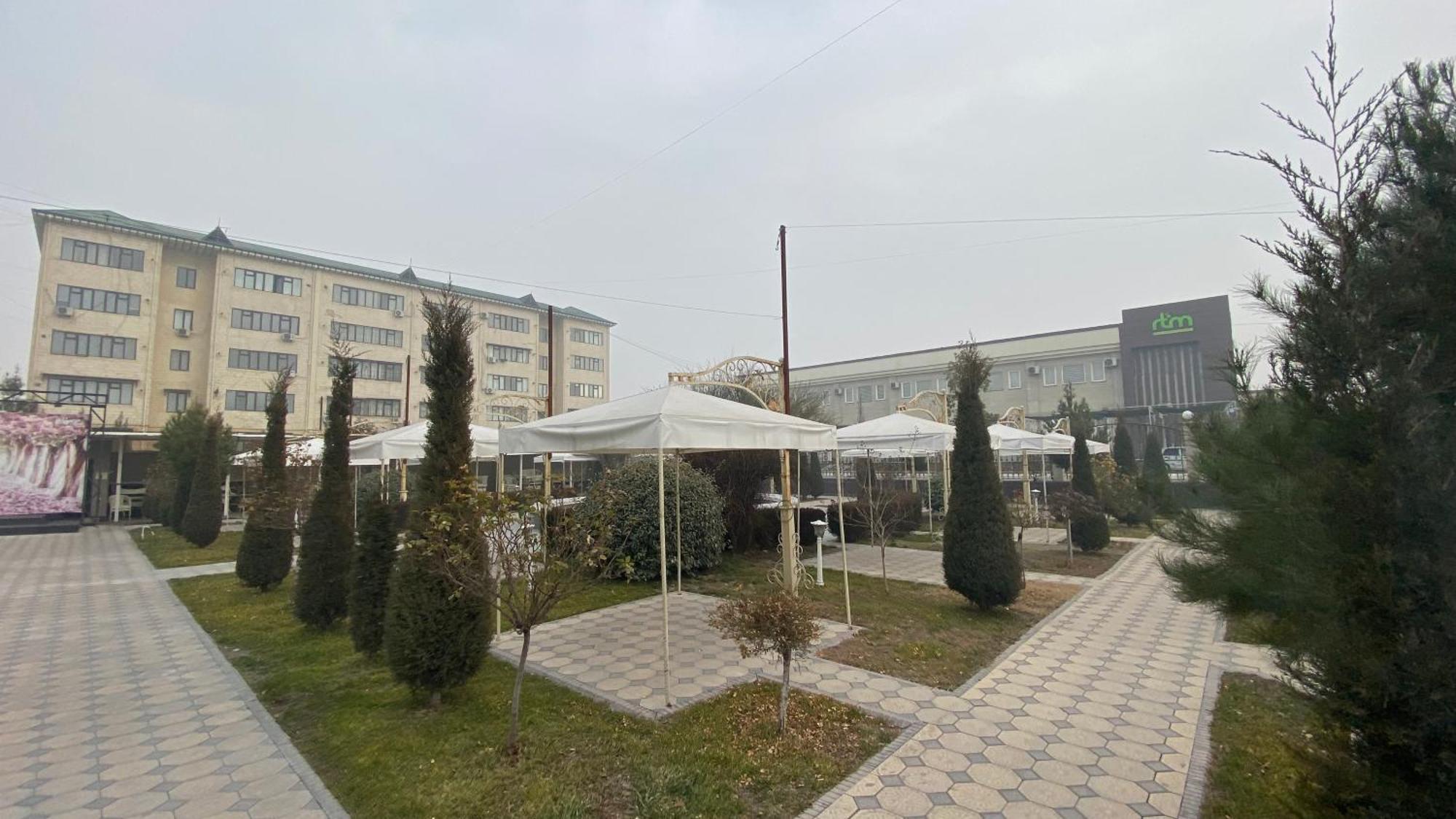 Diyor Hotel Marghilon Kültér fotó