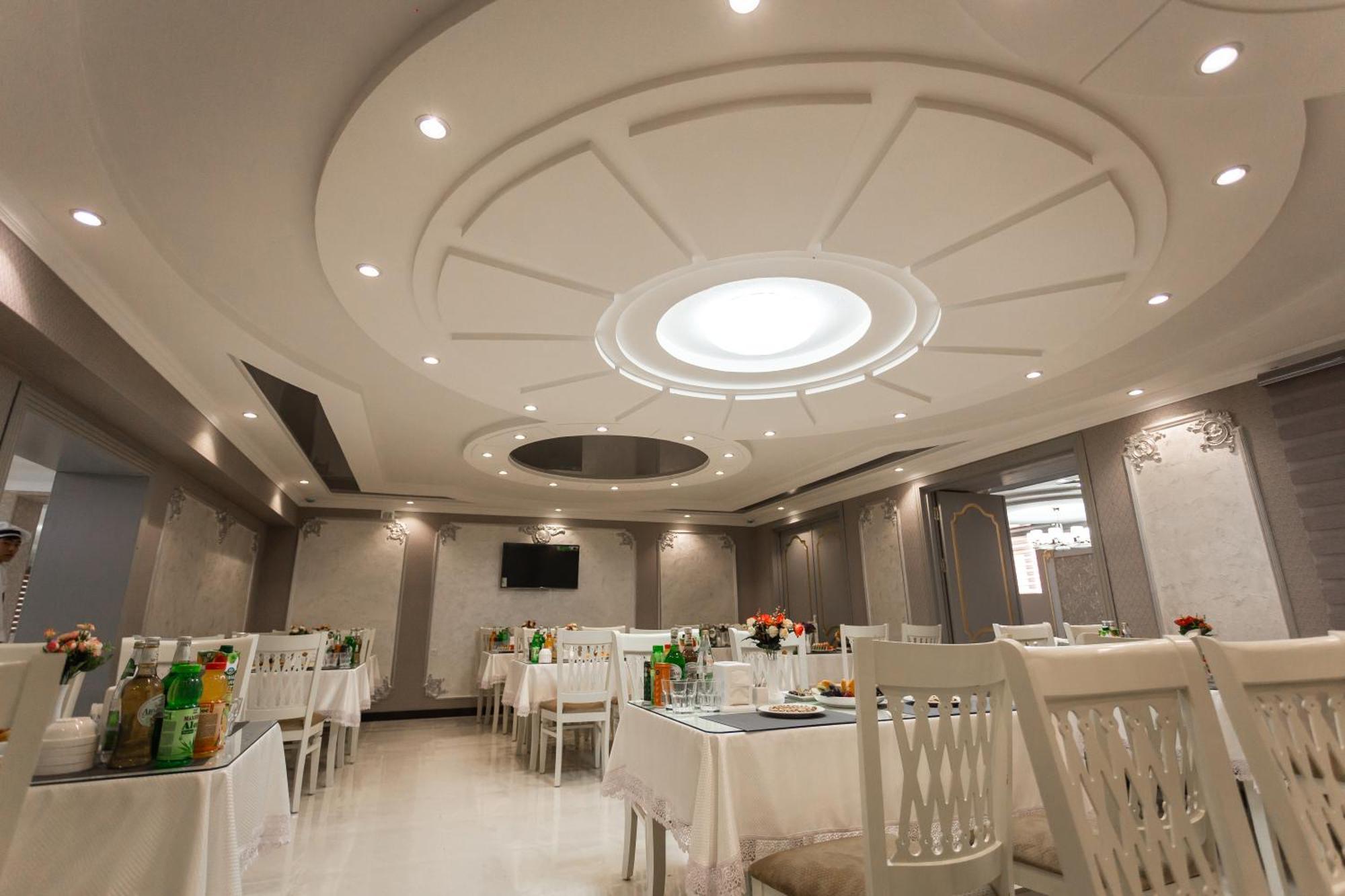 Diyor Hotel Marghilon Kültér fotó